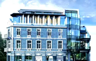 Офис във Варна, Център