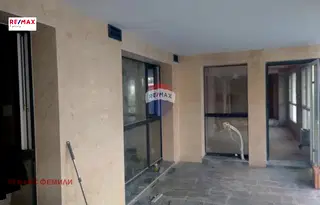 Офис във Варна, Център