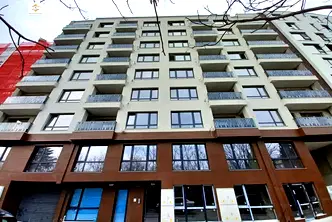 Офис във Варна, Център