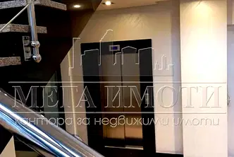 Офис в Сливен, Център