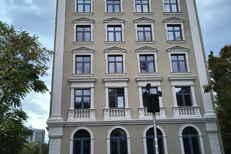 Office in Plovdiv, Centyr