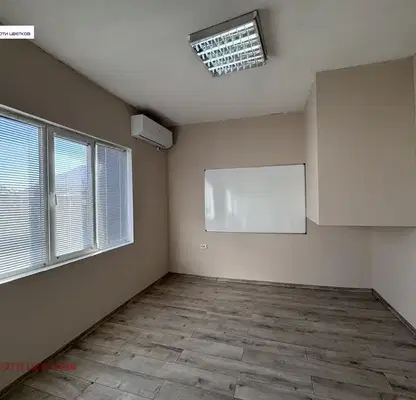 Photo 2 — Office in Vraca, Centyr