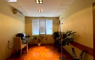 Офис във Враца, Център