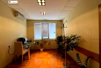 Офис във Враца, Център
