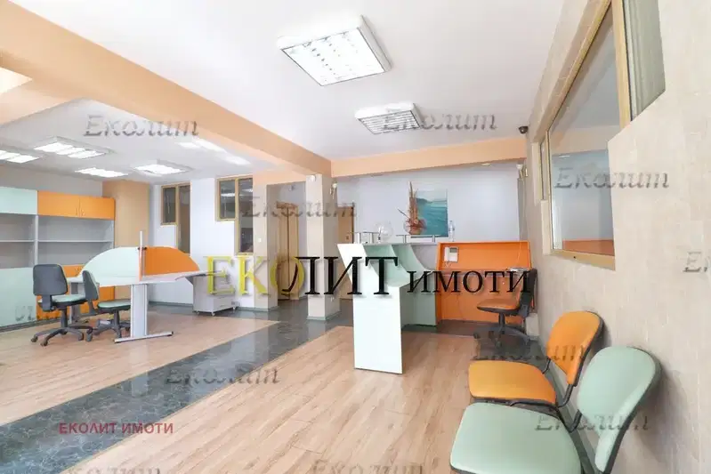 Office in Sofiya, Centyr