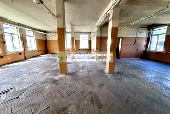 Офис в Хасково, Център