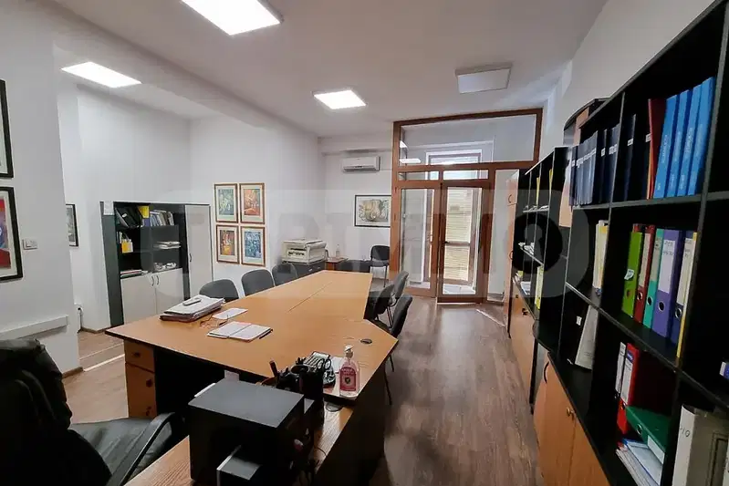 Office in Varna, Centyr