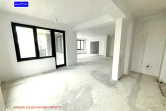 Офис в София, Център