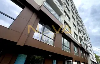 Офис във Варна, Център