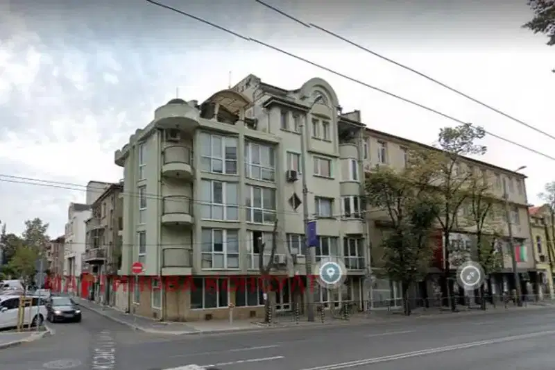 Офис в Бургас, Център