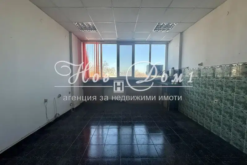 Офис в Пловдив, Център