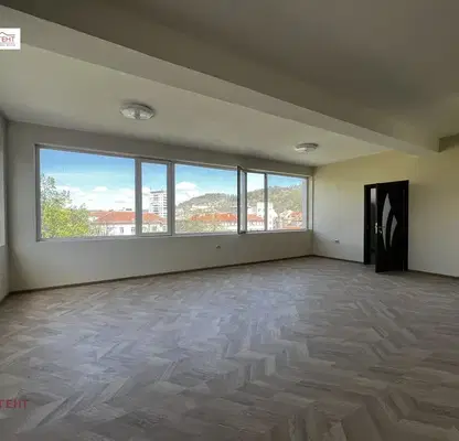 Photo 4 — Office in Gabrovo, Centyr