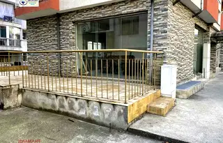 Офис в Русе, Център