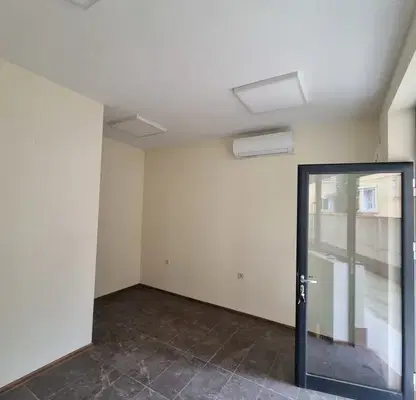 Photo 2 — Office in Vraca, Centyr