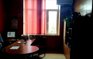 Офис в Шумен, Център