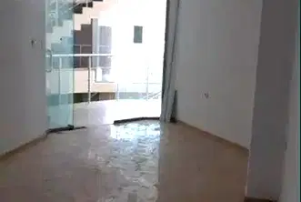 Офис в Русе, Център