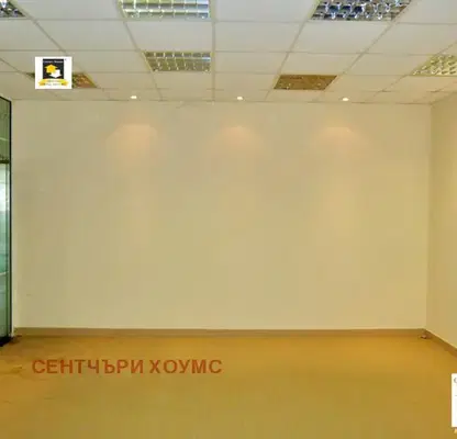 Снимка 3 — Офис във Велико Търново, Център