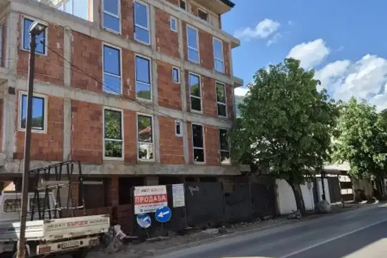 Офис във Враца, Център