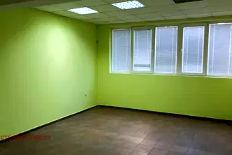 Офис в Русе, Център