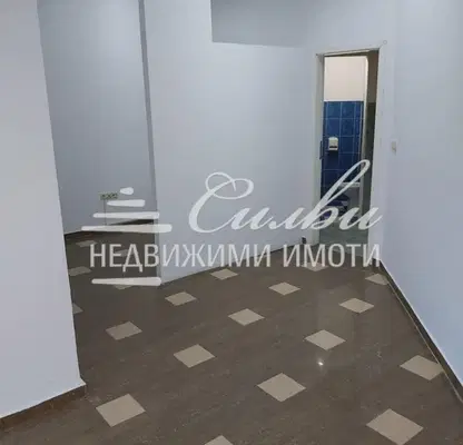 Снимка 3 — Офис в Шумен, Център