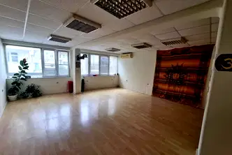 Офис във Велико Търново, Център