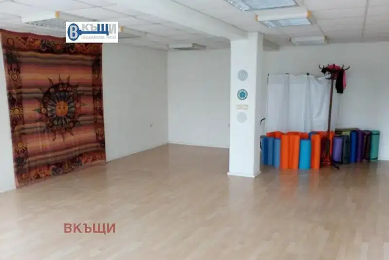 Office in Veliko Tyrnovo, Centyr
