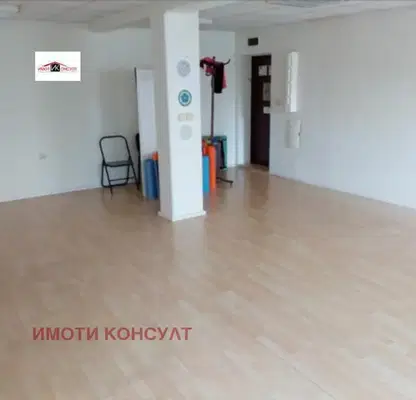 Снимка 2 — Офис във Велико Търново, Център