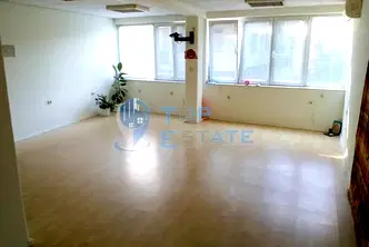 Офис във Велико Търново, Център