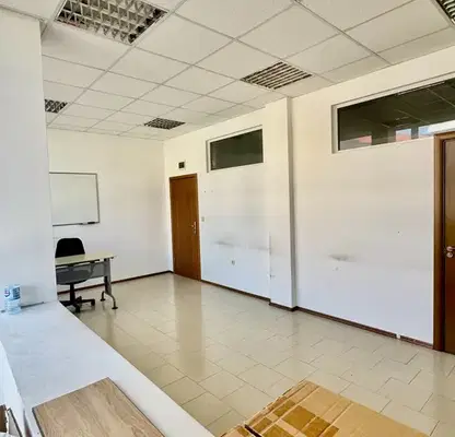 Photo 3 — Office in Dobrich, Centyr
