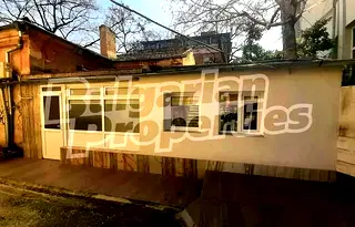 Офис във Варна, Център