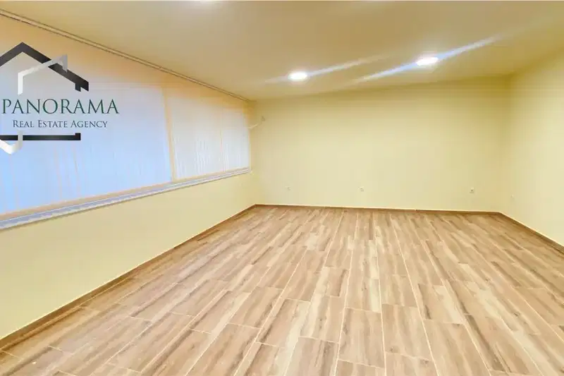 Офис в Шумен, Център
