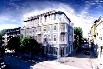 Офис във Варна, Център