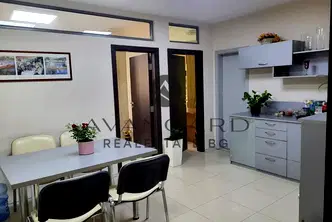Офис в Пловдив, Център