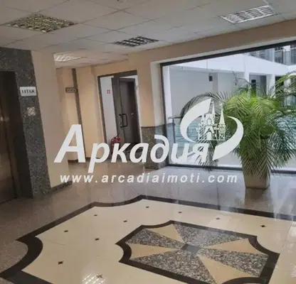 Снимка 2 — Офис в Пловдив, Център