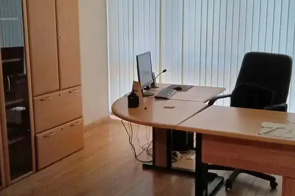 Office in Sofiya, Centyr