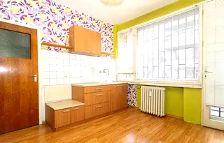 Офис в София, Център