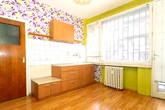 Офис в София, Център