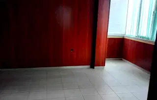 Офис във Варна, Център