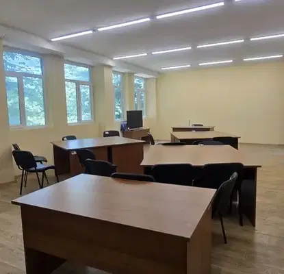 Снимка 2 — Офис в Шумен, Добруджански