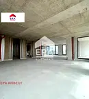 Офис в София, Хладилника