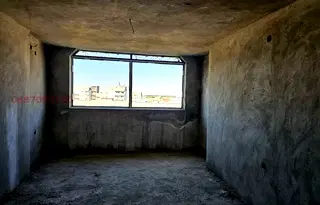 Офис в Русе, Хъшове