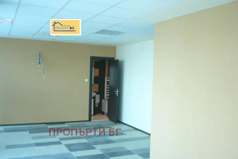 Офис в Плевен, Идеален център