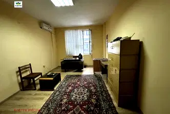 Офис в Пазарджик, Идеален център