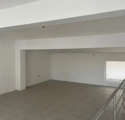 Photo 2 — Office in Pernik, Iztok