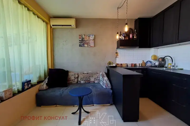 Office in Veliko Tyrnovo, Kartala