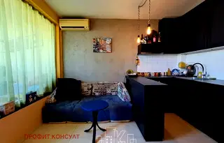 Офис във Велико Търново, Картала