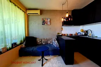 Офис във Велико Търново, Картала
