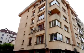 Офис в София, Красно село