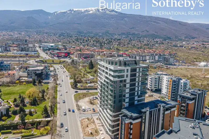 Офис в София, Кръстова вада