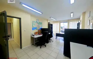 Офис във Варна, Лятно кино Тракия